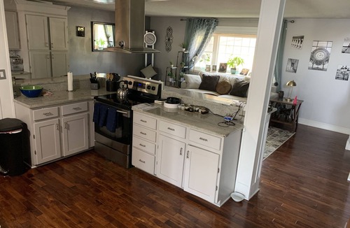 Aurora House | close 2 Aurora hospitals, Cherry creek state park, 10 min Downto, 20 min 2 Dia