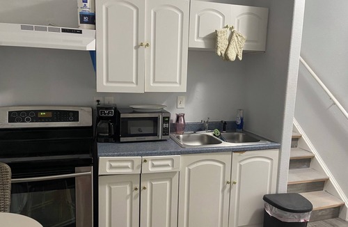 Montbello House | Close to Denver international airport , Denver healthcare,