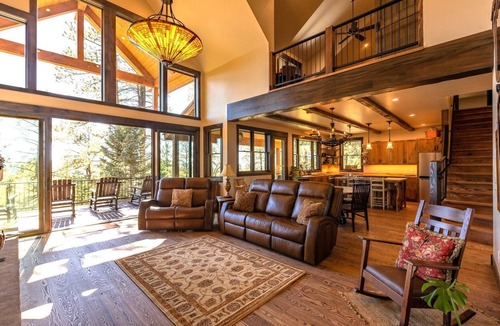 San Juan River Village House | Close to Wolf Creek, Private San Juan River Frontage, Quiet! A/C