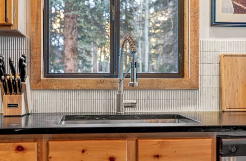 Alma Cabin | Cloud 9 Cabin-Hot Tub-25min to Breck