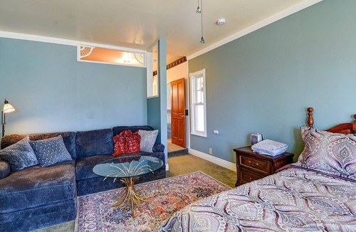 Leadville House | Cloud City Castle with Hot Tub (For Groups), pets ok