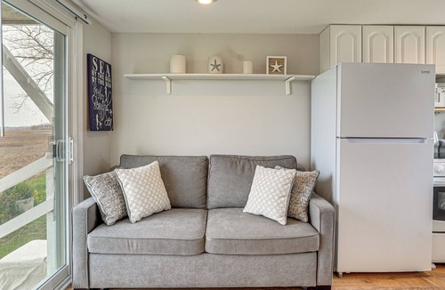 Hampton Condo | Coastal Hampton Condo: Walk to North Beach!