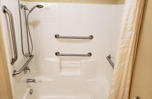 Holyoke Hotel | Cobblestone Inn & Suites - Holyoke