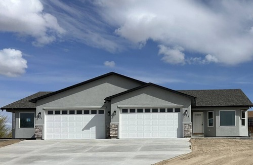 Pueblo West House | Colorado Comfort in this brand new 2.5 bedroom house with Hot Tub and near Lake!