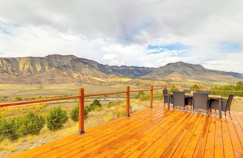 Battlement Mesa Cabin | Colorado River Getaway in Parachute: Dogs Welcome!