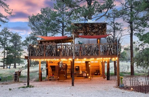 Elizabeth Cabin | Colorado Treehouse Magic at Houses High Treesort