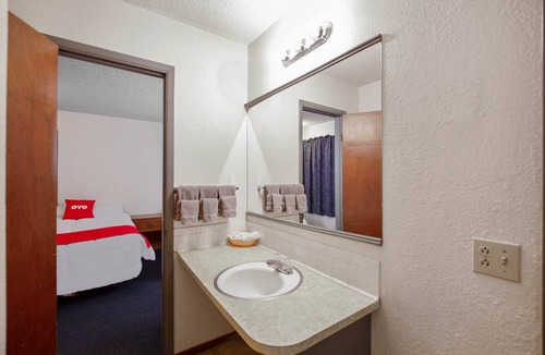 Cheyenne Wells House | Comfort & Convenience! With Free Parking, Pets are Allowed!