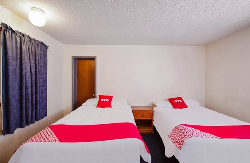 Cheyenne Wells House | Comfort & Convenience! With Free Parking, Pets are Allowed!