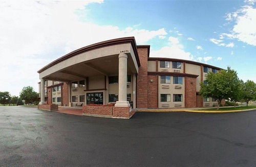 Heather Gardens Hotel | Comfort Inn Denver Southeast