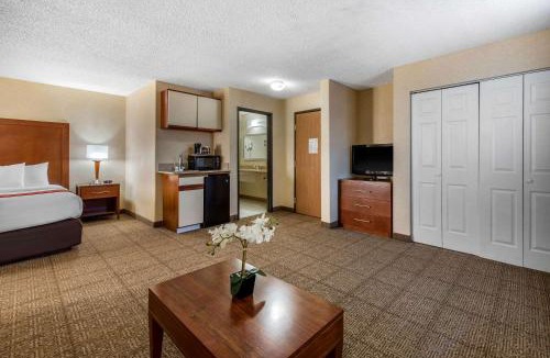 Heather Gardens Hotel | Comfort Inn Denver Southeast Area
