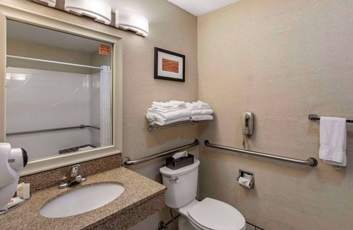 Wheat Ridge Hotel | Comfort Inn Denver West Arvada Station