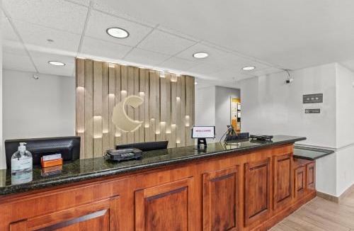 Glenwood Springs Hotel | Comfort Inn & Suites Glenwood Springs On The River