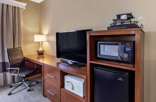 Fort Collins Hotel | Comfort Suites Fort Collins Near University