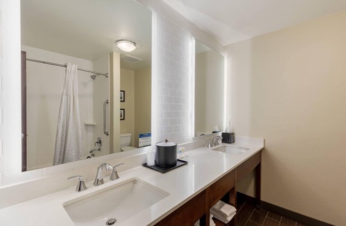 Loveland Hotel | Comfort Suites Loveland