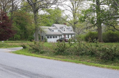 Kennett Square House | Comfortable 1930s cape in Marlborough Village