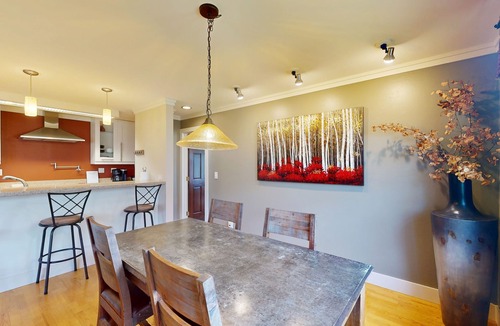 Steamboat Springs Condo | Comfortable and Welcoming Condo Near Lifts w/Shared Hot Tub, Free WiFi