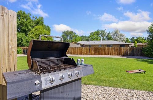 Loveland House | Comfortable Abode Near Historic Downtown