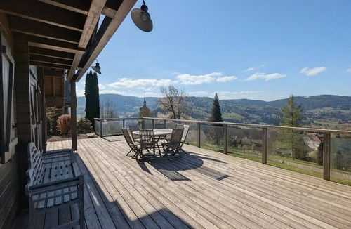 Le Tholy Cottage | Comfortable chalet with terrace and wood stove, pets allowed