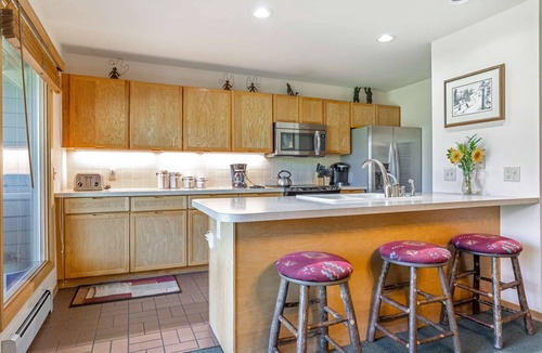 Eagle-Vail House | Comforts of Home! Peaceful 3BR Home on Golf Course, Easy Mtn Access to Vail or Beaver Creek