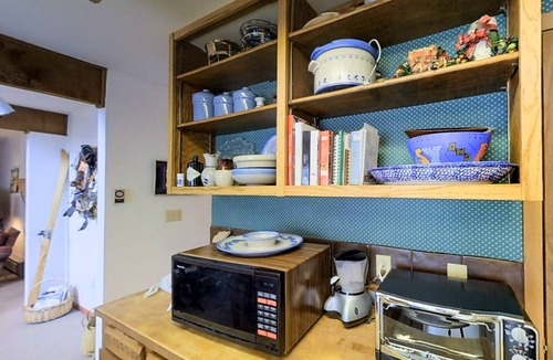 Vail House | Comfy Home with Private Hot Tub and Mountain Views - Short Drive to the Slopes