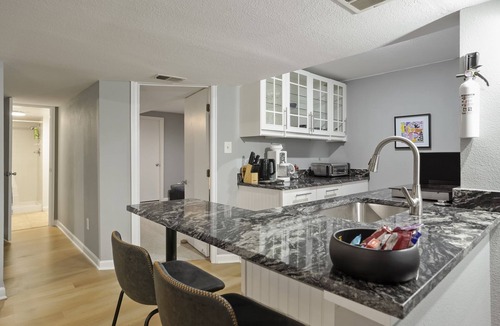 Gunbarrel Apartment | Comfy, Stylish Apartment near Restaurants, Breweries, Hiking Trails, Coffee Shop