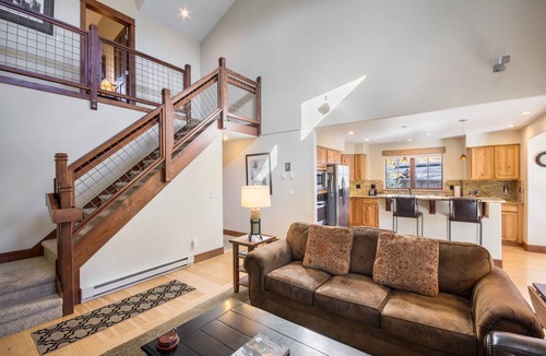 Steamboat Springs Condo | Community Hot Tubs - On Bus Line - Walk to Grocery Store