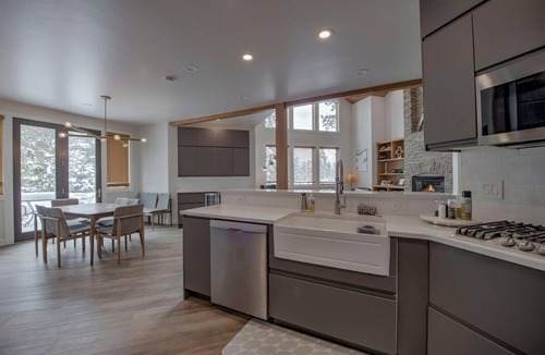 The Reserve House | Completely Updated Mountain Modern Frisco Home Close to 6 Ski Resorts