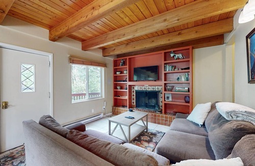 Intermountain Condo | Condo ∙ 2 bedrooms ∙ 4 guests