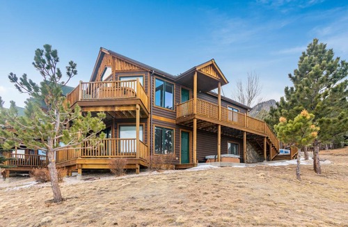 Estes Park Condo | Condo ∙ 2 bedrooms ∙ 6 guests