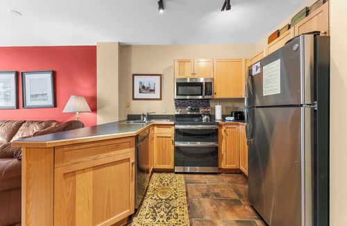 River Run Condo | Condo in River Run w/Mountain Views, Short Walk to Gondola/Shops/Restaurants