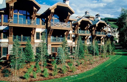 Beaver Creek Condo | Condo just steps to Village & shops, year-round pool, media room access