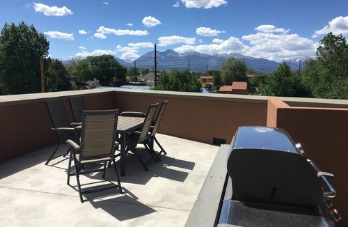 Salida Condo | Condo "the Biker" on the Arkansas river in Salida's Historic District