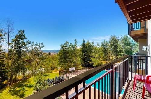 Steamboat Springs Condo | Condo w/mtn views, shared hot tub, sauna & heated outdoor pool