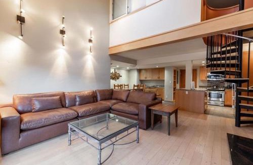 Vail Apartment | Condo with Hot Tub Free Garage Parking