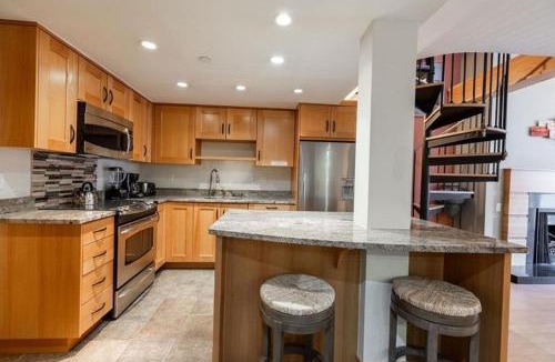 Vail Apartment | Condo with Hot Tub Free Garage Parking