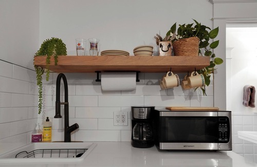 Congress Park Apartment | Congress Park Carriage House