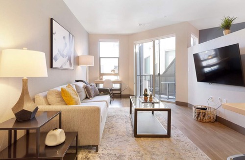 Capitol Hill Apartment | Contemporary 1BR, in unit Washer/Dryer, parking with all amenities!