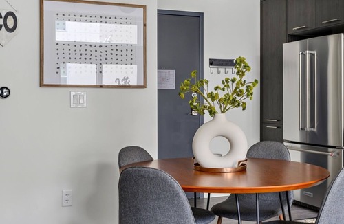 Highland Condo | Contemporary Chic Lifestyle Loft | Espadín LoHi