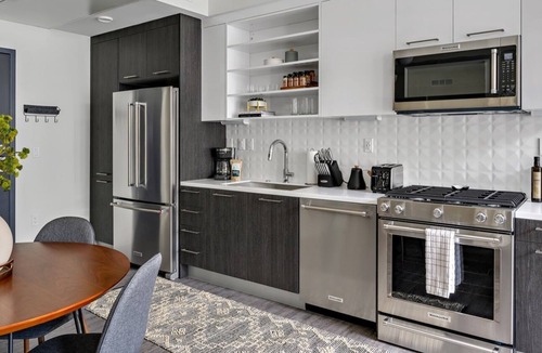 Highland Condo | Contemporary Chic Lifestyle Loft | Espadín LoHi