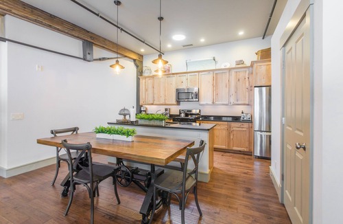 Ouray Condo | Contemporary Cozy Loft - Heart of Downtown - Air Conditioning