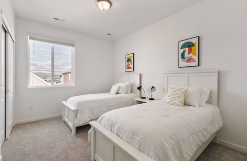 Fort Collins House | Contemporary home with mountain views in southeast Fort Collins!