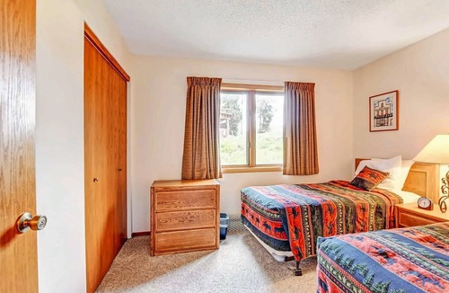 Rendezvous Condo | Convenient Location with Bus to Slope