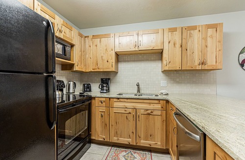 Historic District Condo | Conveniently located in Breckenridge, Garage Parking!
