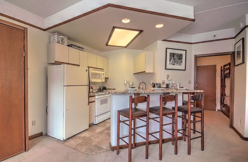 Copper Mountain Village Apartment | Copper Center Village. Newly renovated. Gas Fireplace. FREE Underground Parking.