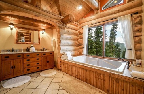 Quandary Village House | Copper Hideaway - Large Exquisite Cabin In The Rocky Mountains! cabin
