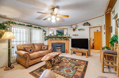 Cotopaxi House | Cotopaxi Getaway with Deck 17 Mi to Royal Gorge