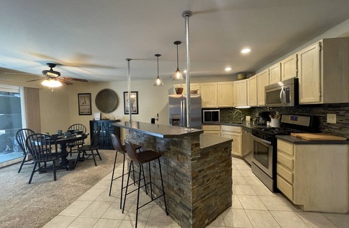 Fort Collins Apartment | Couples Retreat With Hot Tub, Sauna and Steam Room