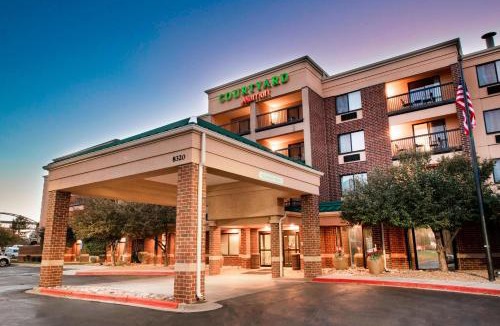 Meridian Hotel | Courtyard Denver South Park Meadows Mall