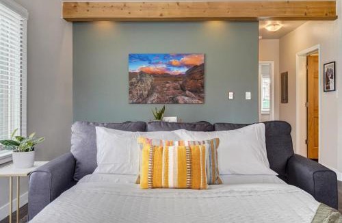 Buena Vista House | Coyote Condo - Pet-Friendly Downtown Mountain View
