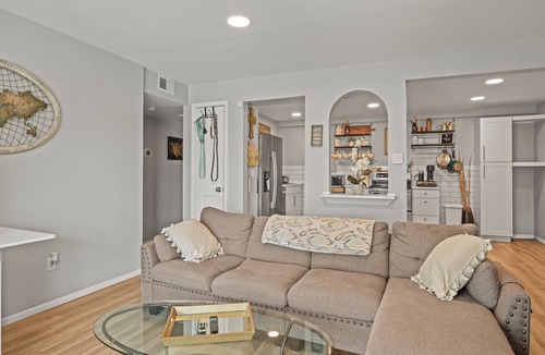 North Westminster Condo | Cozy 1-bedroom condo with AC, WiFi in lovely Westminster